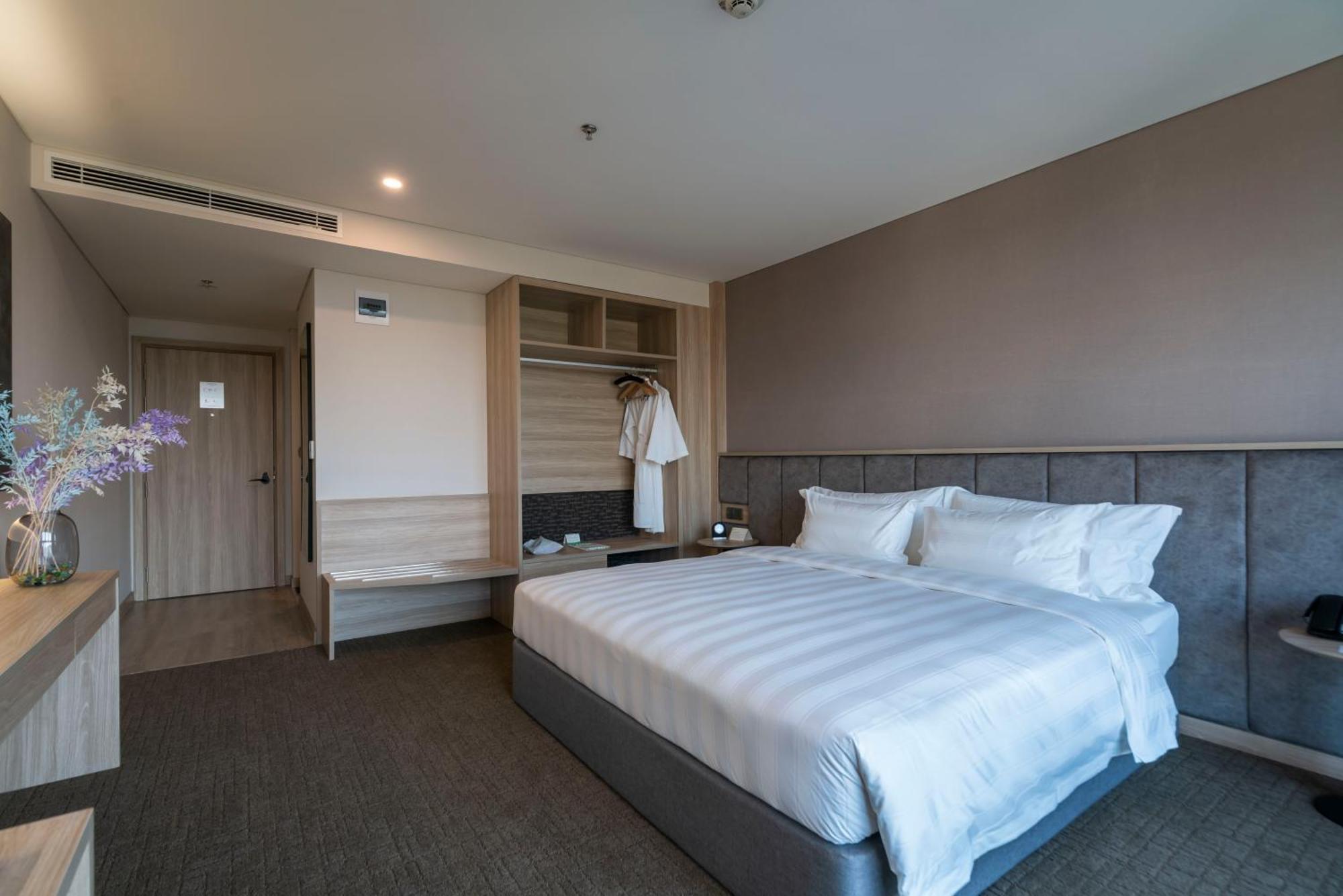 Hotel Wyndham Garden Legend Halong Hạ Long Exterior foto